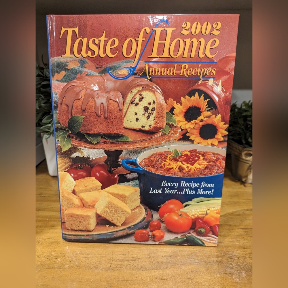 Taste Of Home Annual Recipes 2002 Hardback Cookbook